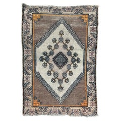 Nice vintage Tunisian kairouan rug