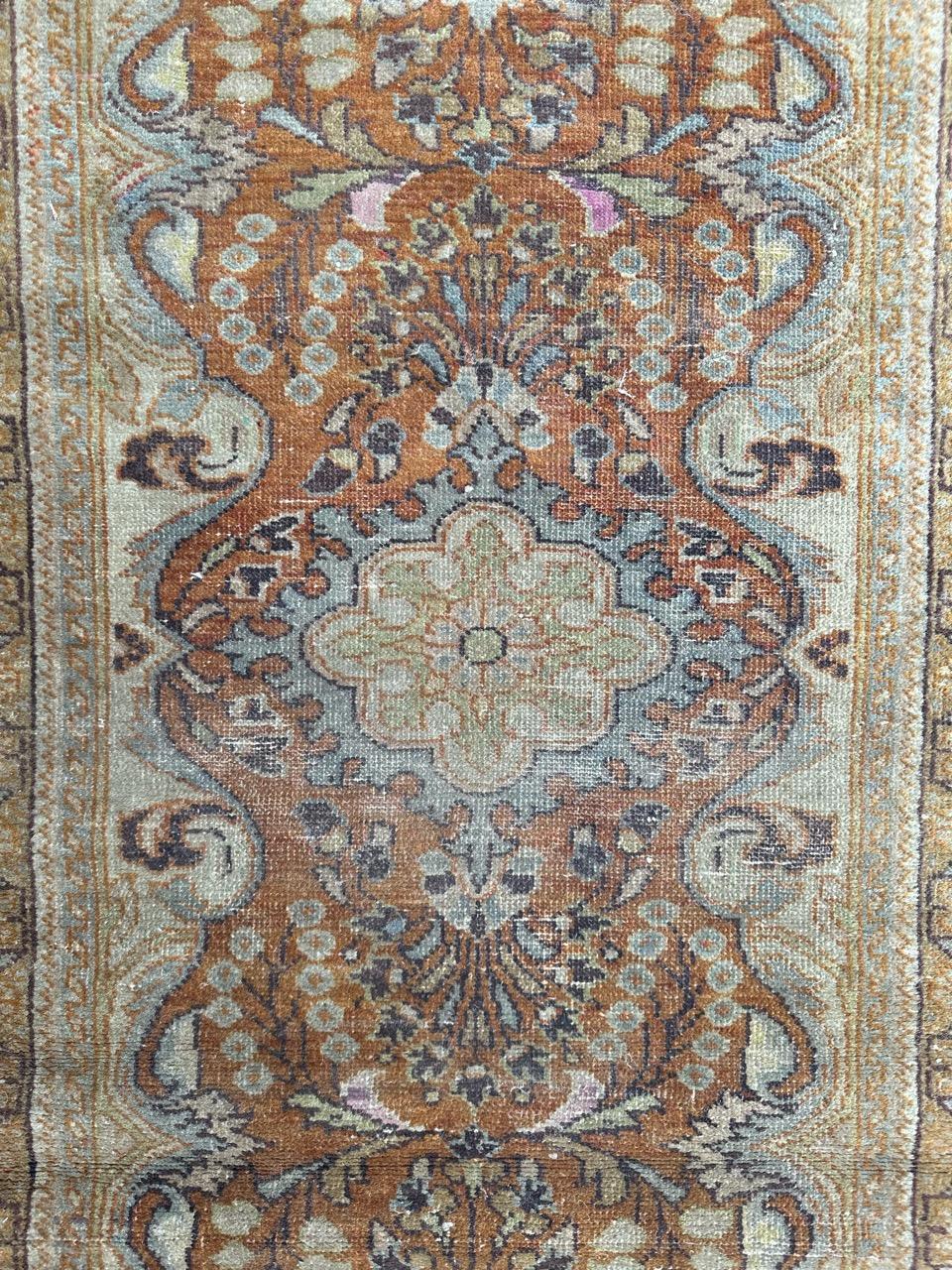 Pretty late 19th century tabriz rug with nice Persian design and beautiful natural colors, entirely and finely hand knotted with wool velvet on cotton foundation.

✨✨✨
