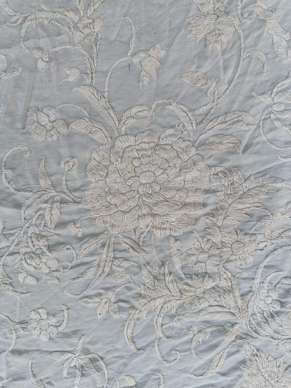 Bobyrug’s Beautiful Antique Manila Embroidered piano Shawl Chinese embroidery For Sale 4