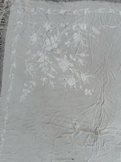 Beautiful Antique Manila Embroidered piano Shawl Chinese embroidery