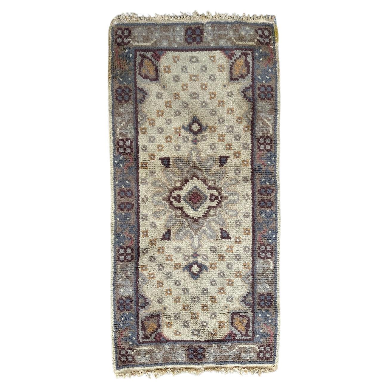 Bobyrug’s Beautiful early 20th century European rug For Sale