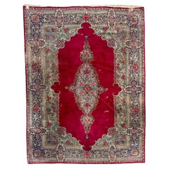 Bobyrug's Magnifique grand tapis Kirman du milieu du siècle, à l'aspect vieilli 