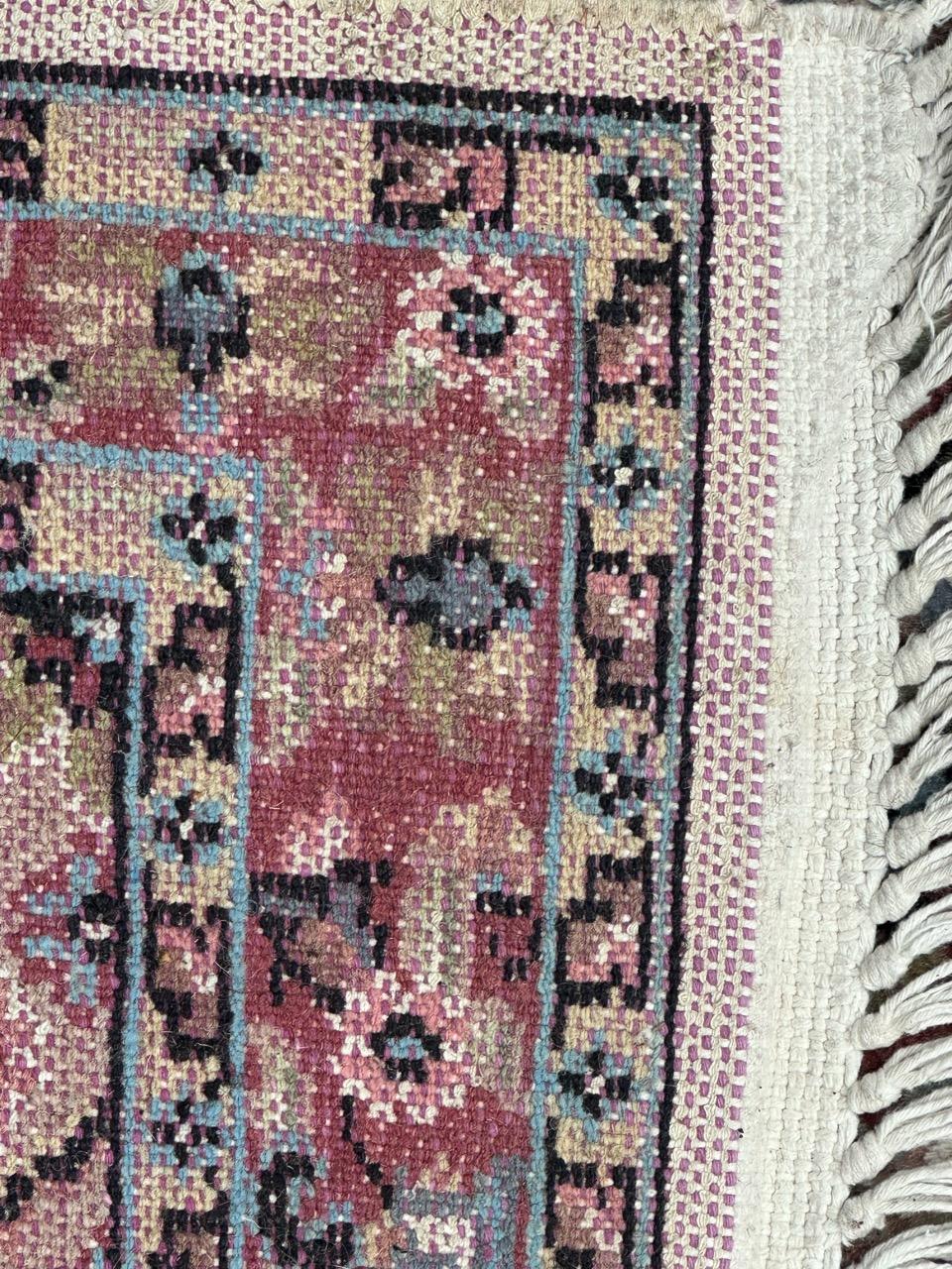 Beautiful little vintage silk and wool Pakistani rug  For Sale 8