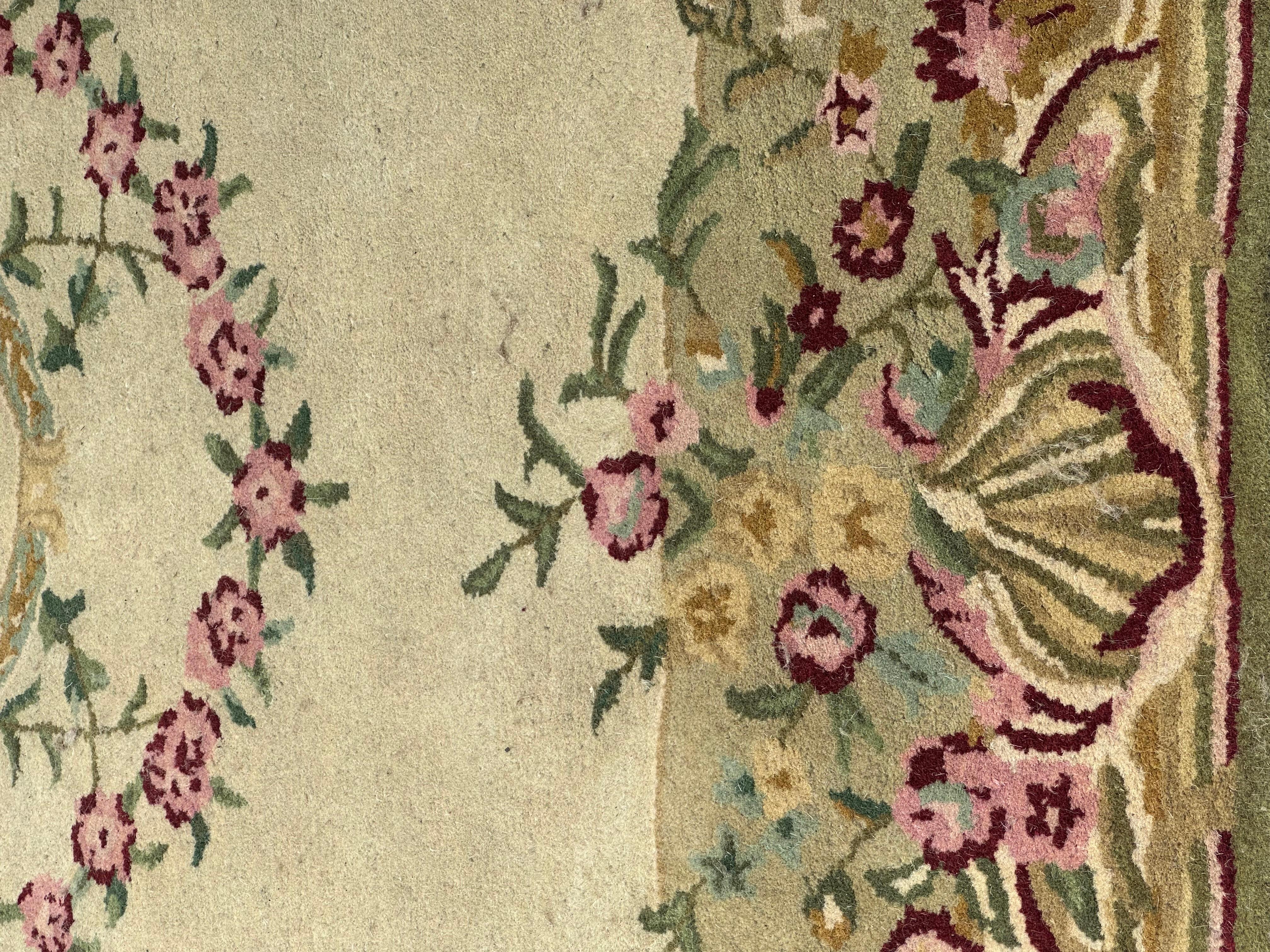 Bobyrug's Beautiful Savonnerie Style Hand Tufted Rug im Angebot 6