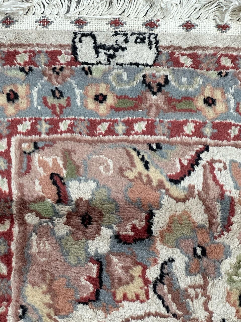 Bobyrug’s Beautiful small vintage silk and wool Pakistani rug  For Sale 4
