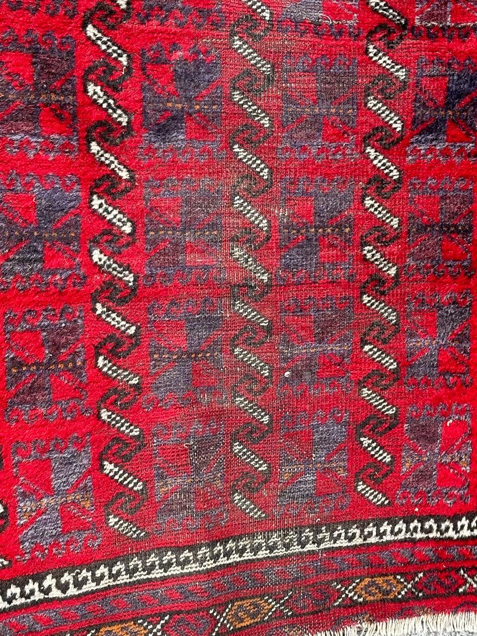 Bobyrug’s Beautiful vintage distressed Turkish rug  For Sale 6