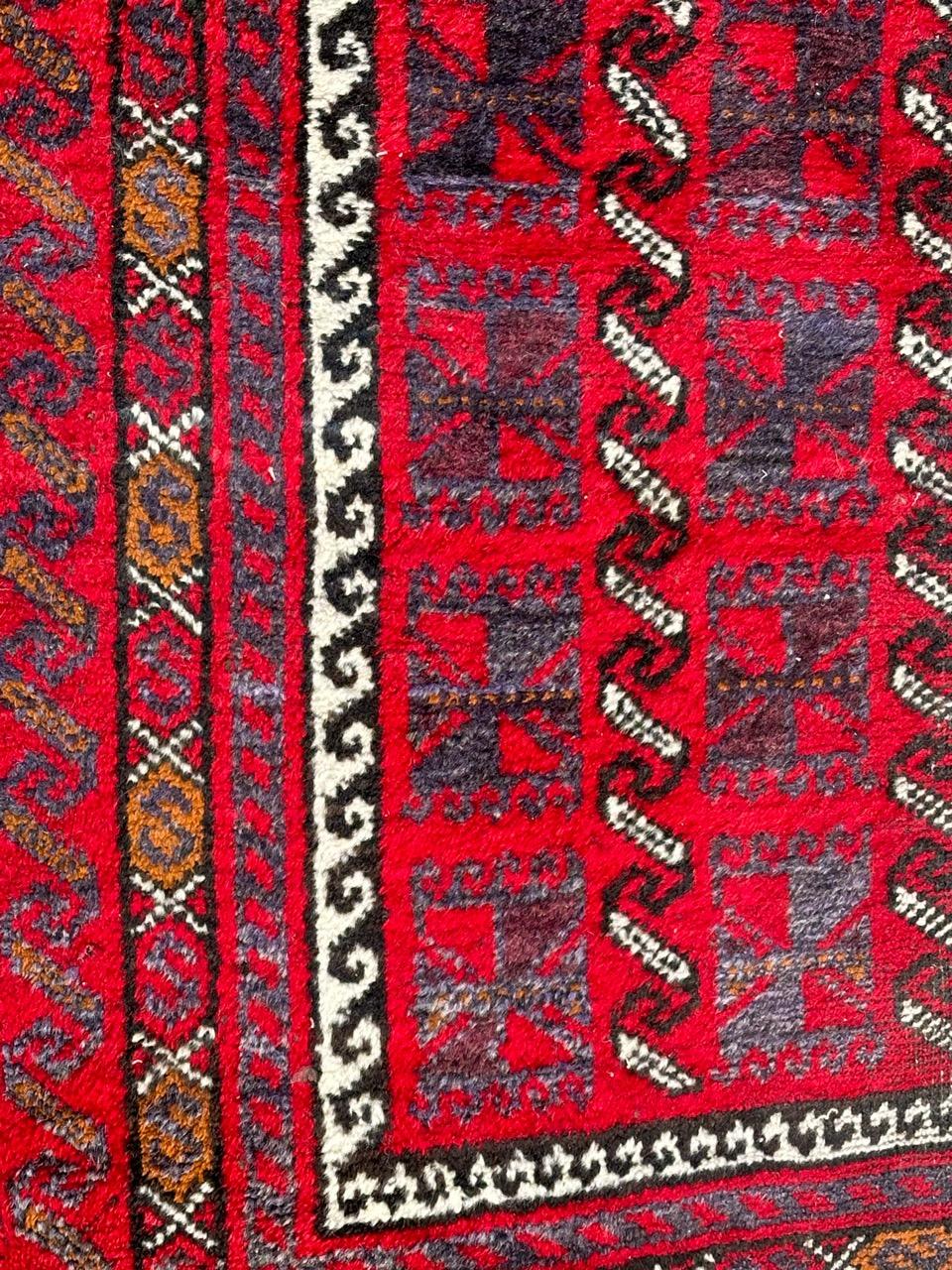 Bobyrug’s Beautiful vintage distressed Turkish rug  For Sale 7