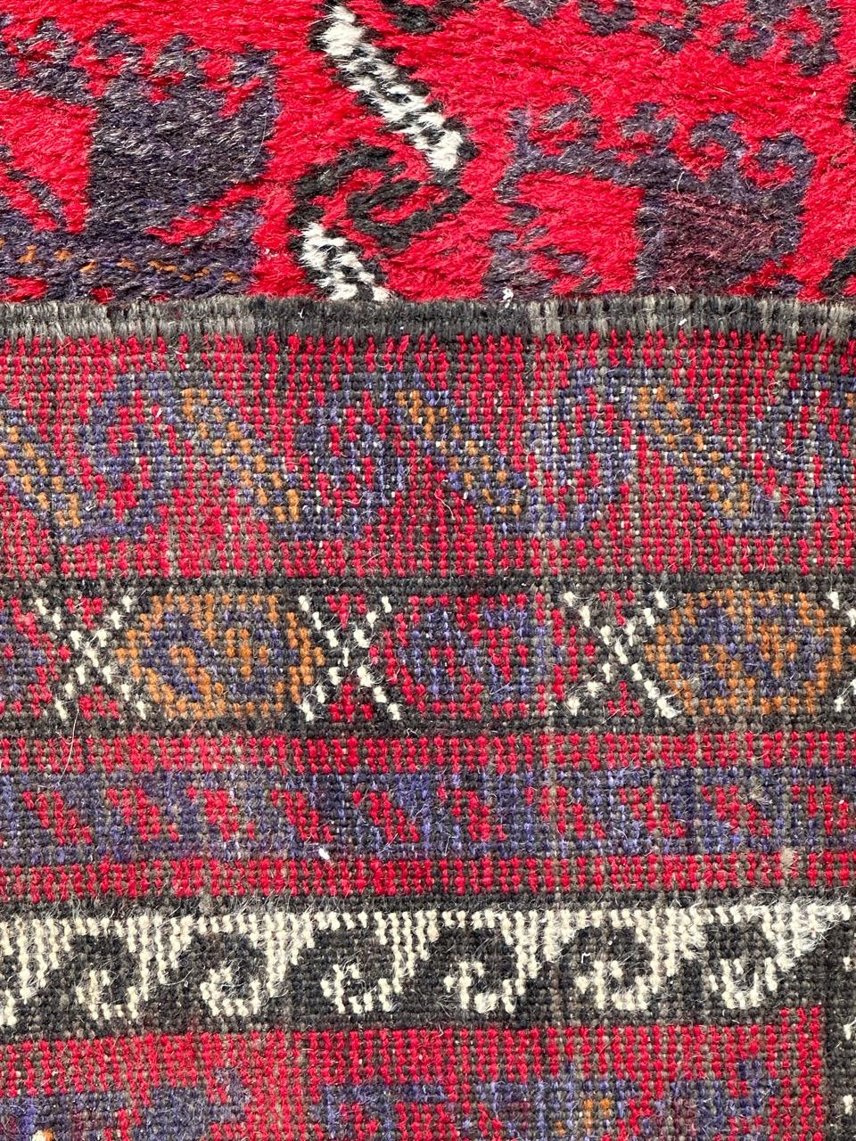 Bobyrug’s Beautiful vintage distressed Turkish rug  For Sale 10