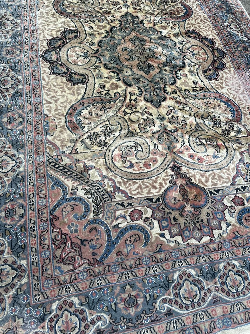 Beautiful vintage Pakistani rug 7