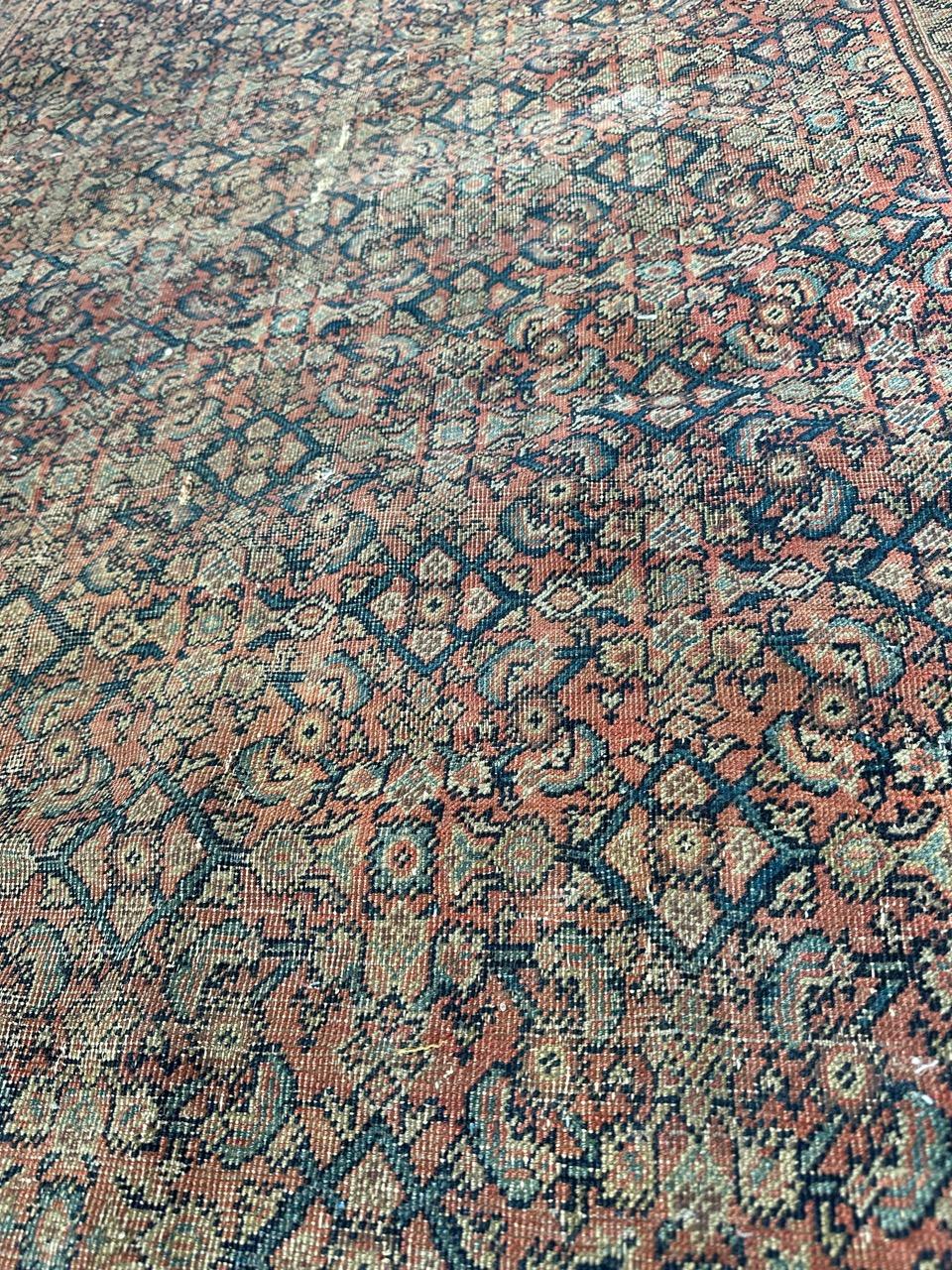 Bobyrug’s distressed antique Farahan rug For Sale 4