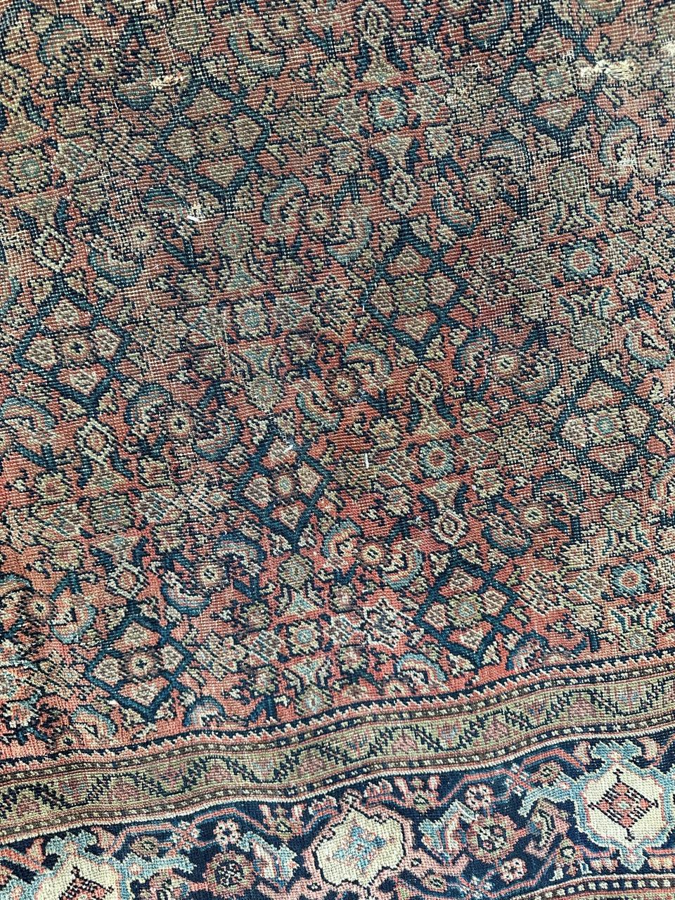 Bobyrug’s distressed antique Farahan rug For Sale 6