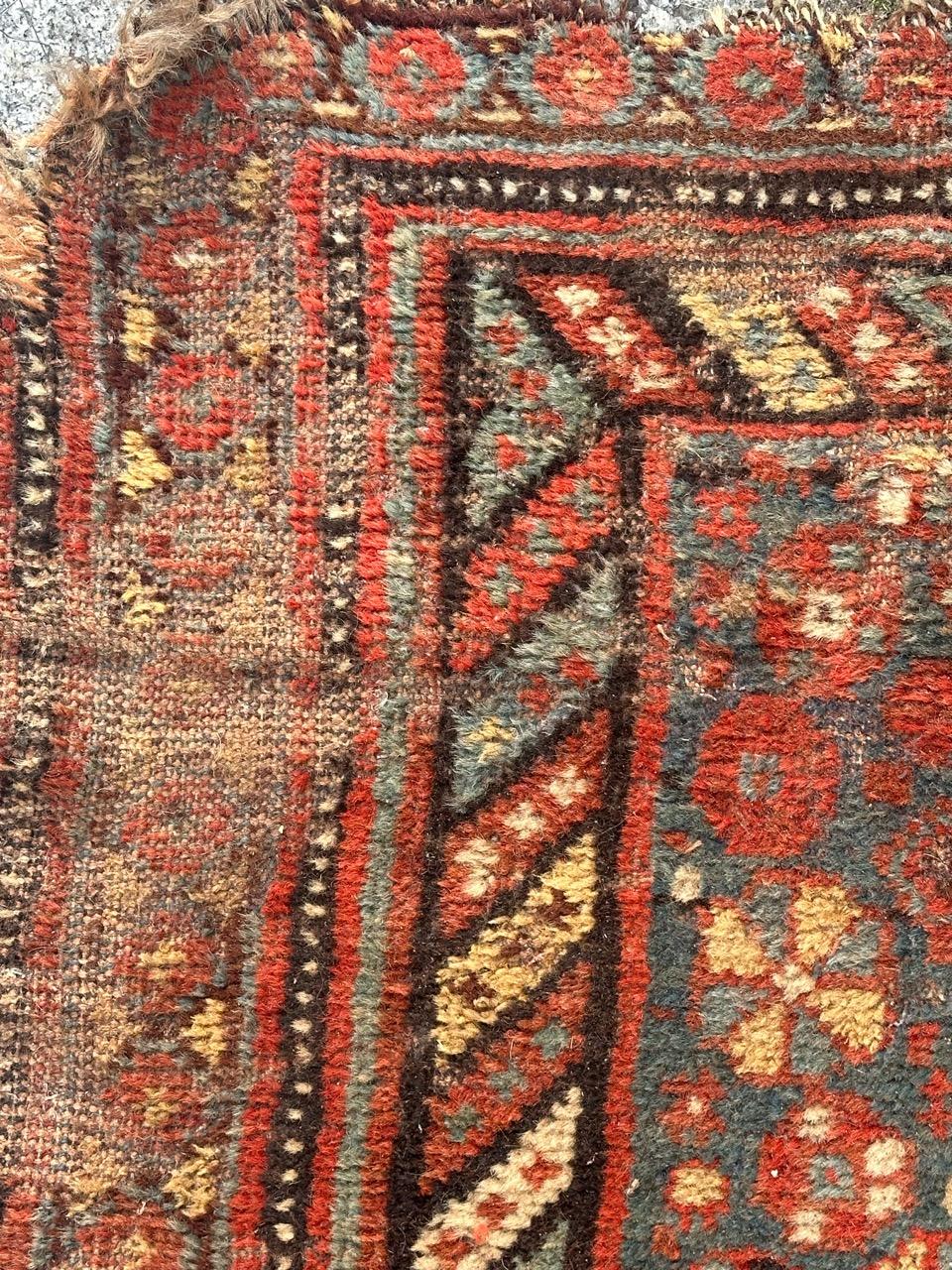 Bobyrug’s distressed antique Shiraz rug For Sale 12