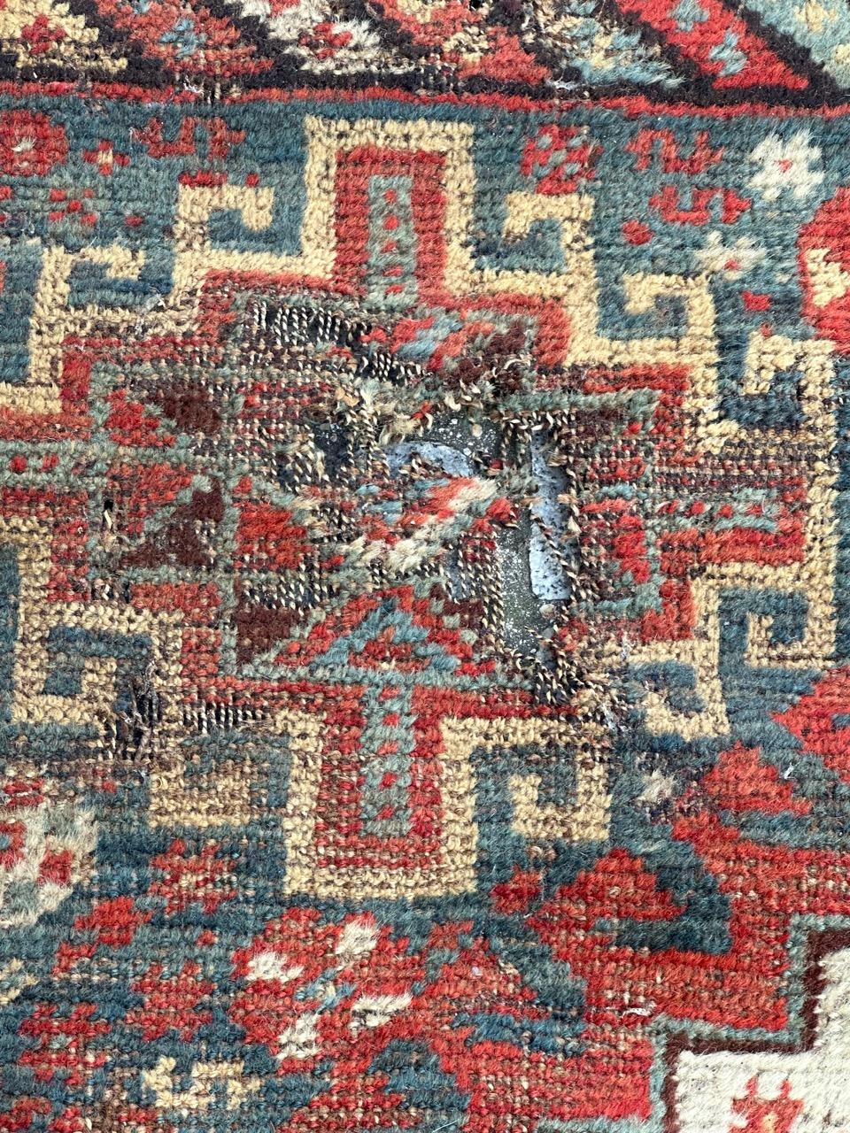 Antiker Shiraz-Teppich in Not im Angebot 1