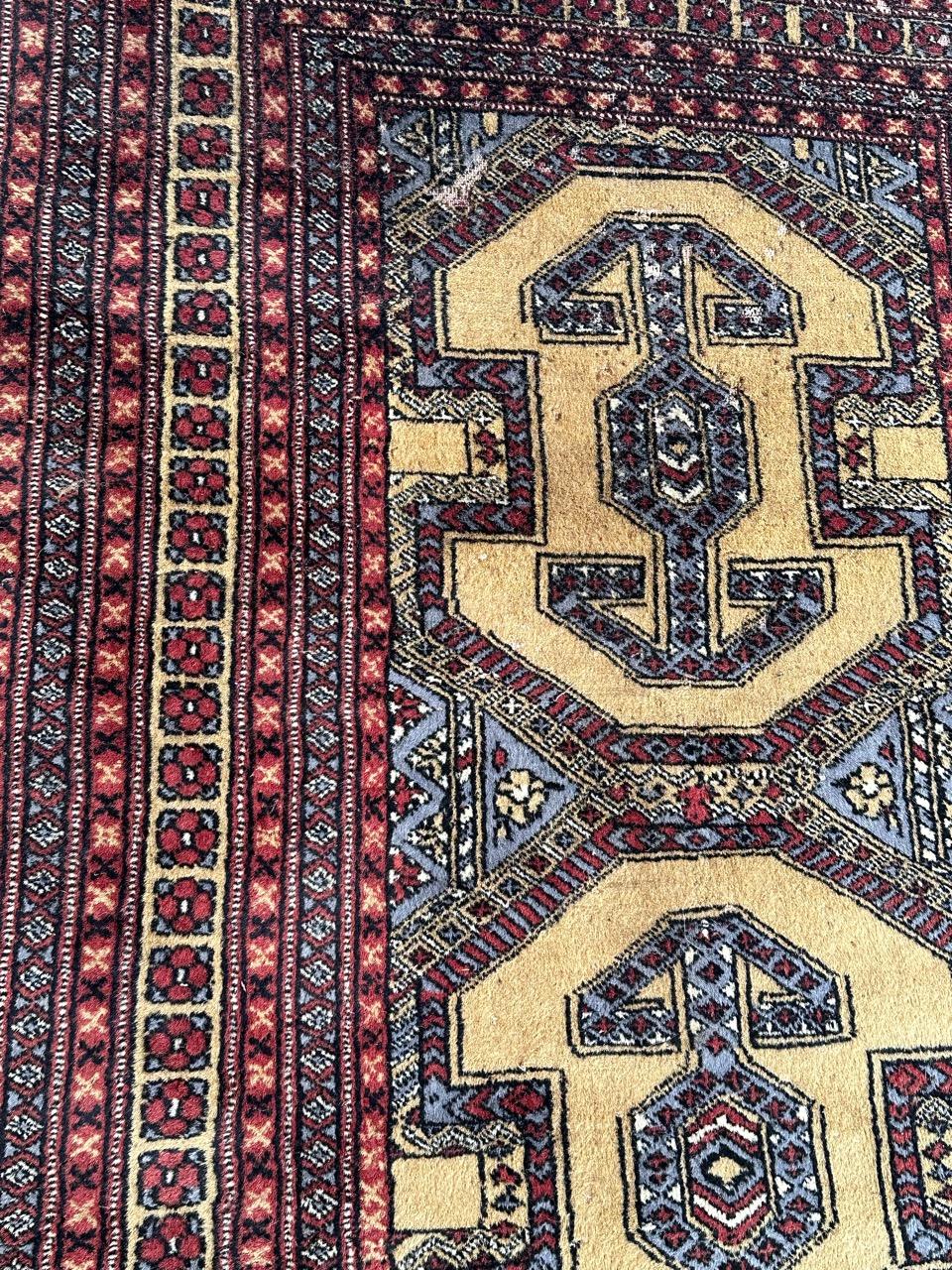 Bobyrug’s distressed vintage Pakistani rug  For Sale 9