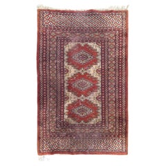 Bobyrugs strapazierter Vintage-Teppich aus Pakistan im turkmenischen Stil 