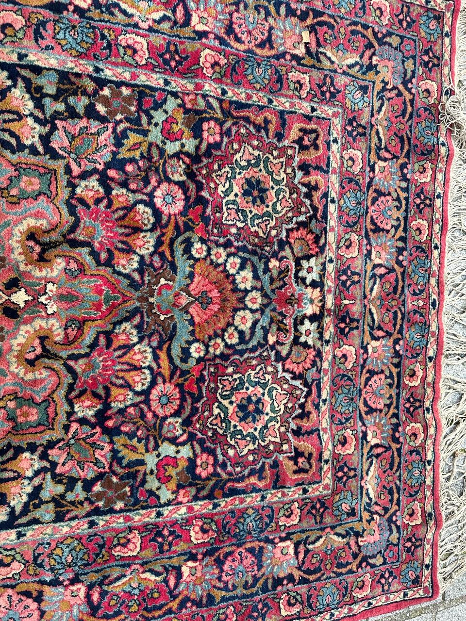 Bobyrugs prächtiger antiker Isfahan-Teppich aus dem 19.  im Angebot 3