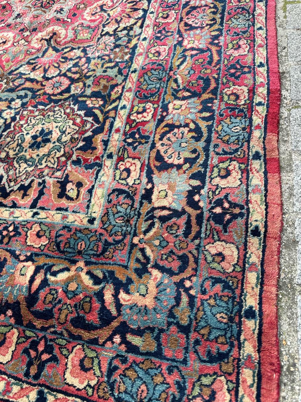 Bobyrugs prächtiger antiker Isfahan-Teppich aus dem 19.  (19. Jahrhundert) im Angebot