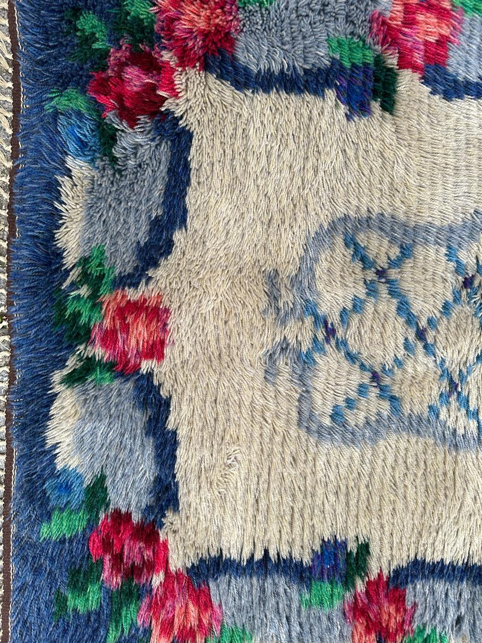 Bobyrug's Hübscher skandinavischer Rya-Teppich aus den 1960er Jahren (Skandinavische Moderne) im Angebot