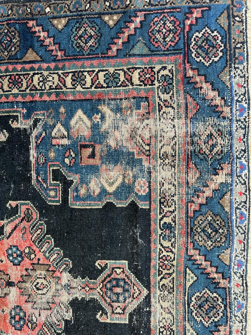 Bobyrug’s nice antique distressed Hamadan rug  In Fair Condition For Sale In Saint Ouen, FR
