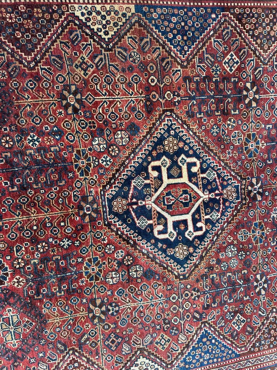 Nice early 20th century tribal Qashqai rug with beautiful geometrical and stylized designs and nice natural colours, entirely hand knotted with wool on wool foundation.

✨✨✨
