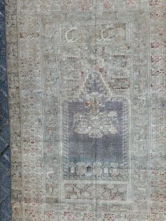 nice antique Turkish Yordes early 19th century rug