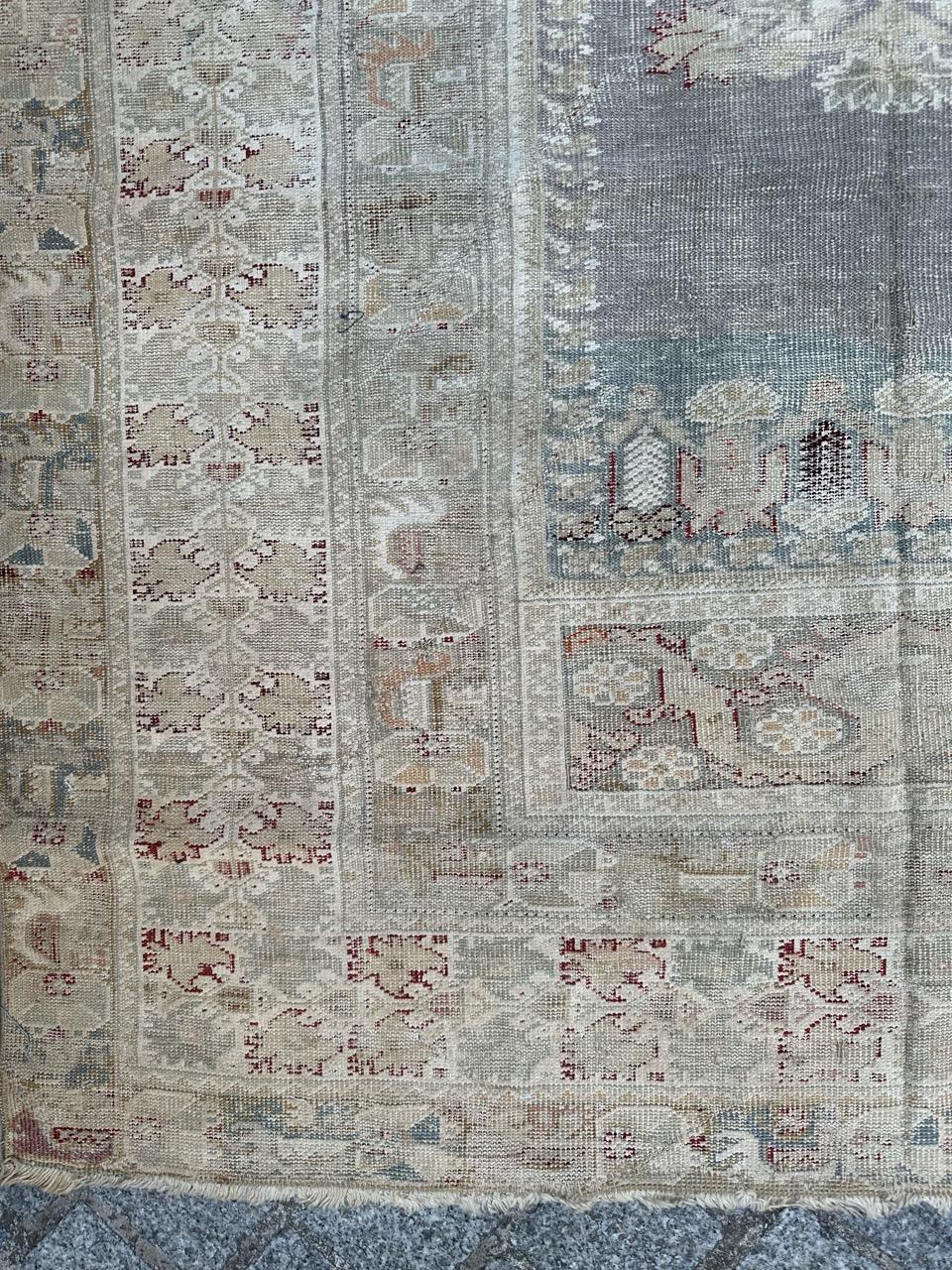 Bobyrugs schöner antiker türkischer Yordes-Teppich aus dem frühen 19.  (Oushak) im Angebot