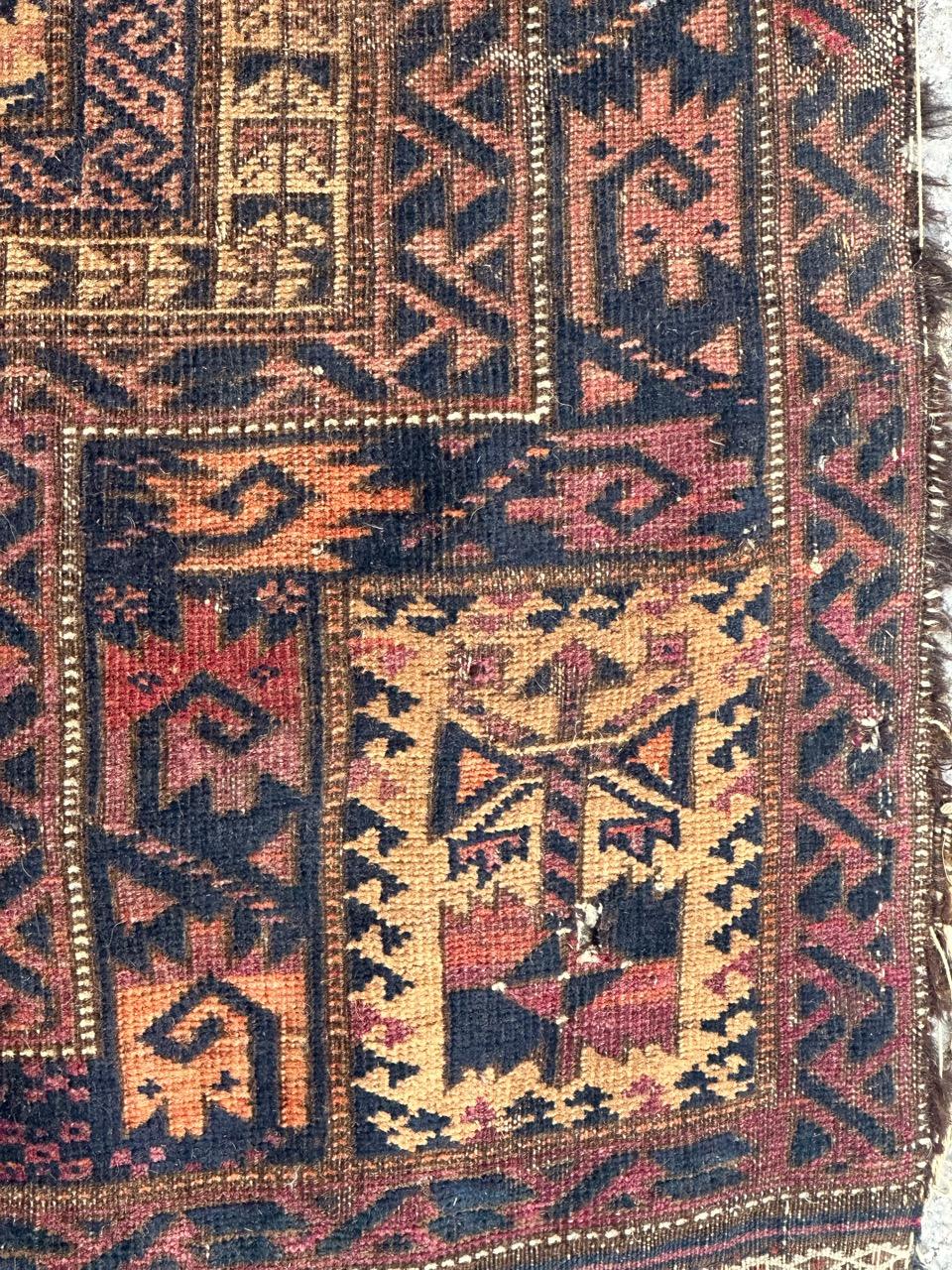 Bobyrug's nice distressed antique fine tribal Baluch rug  en vente 4