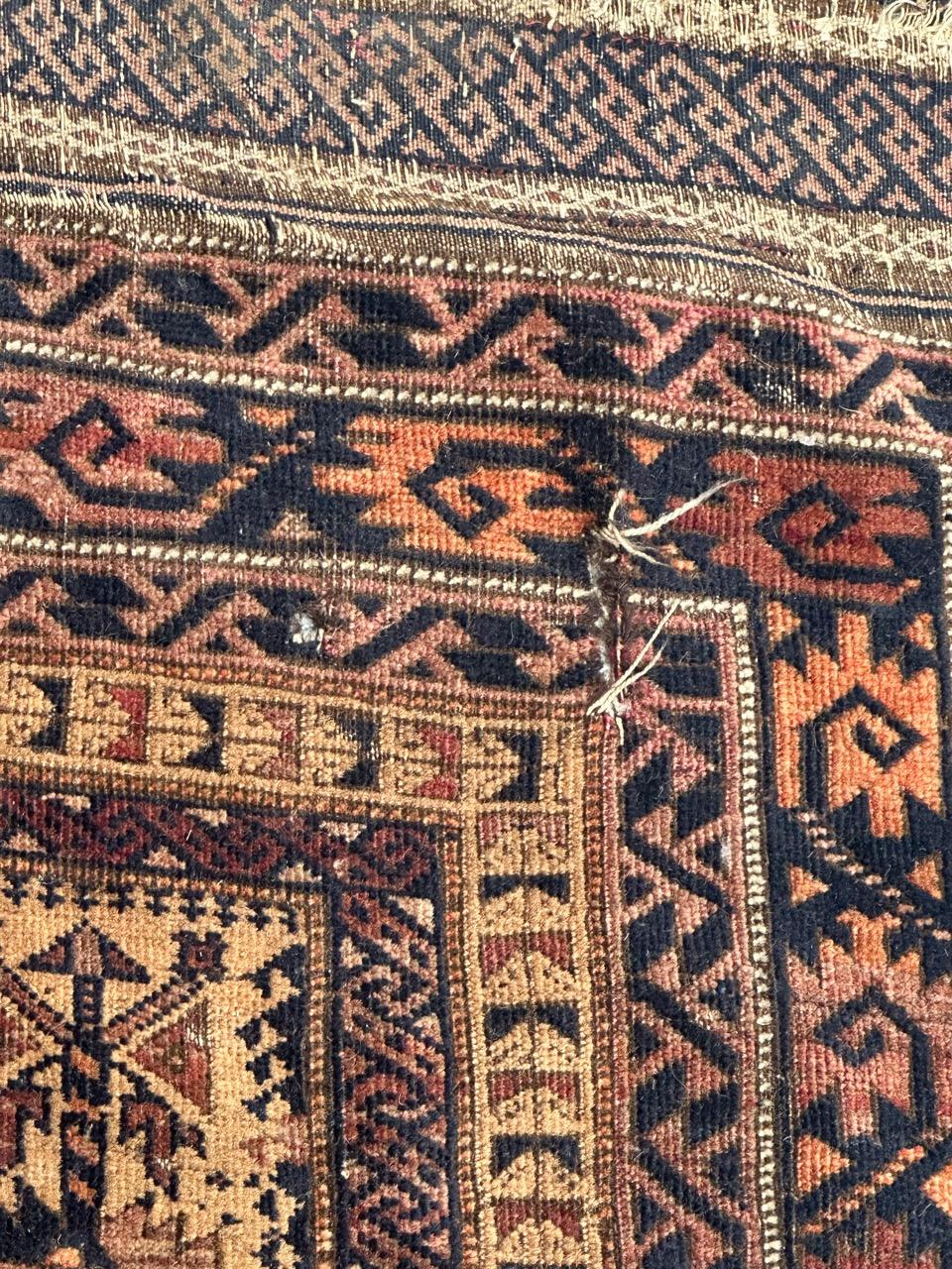 Bobyrug's nice distressed antique fine tribal Baluch rug  en vente 6
