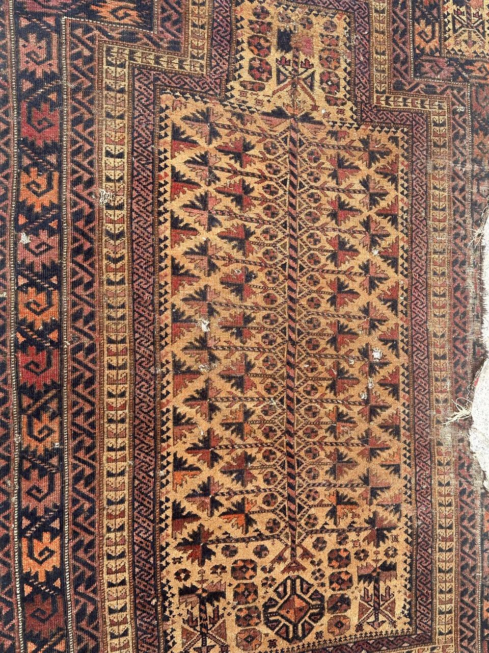 Bobyrug's nice distressed antique fine tribal Baluch rug  en vente 9