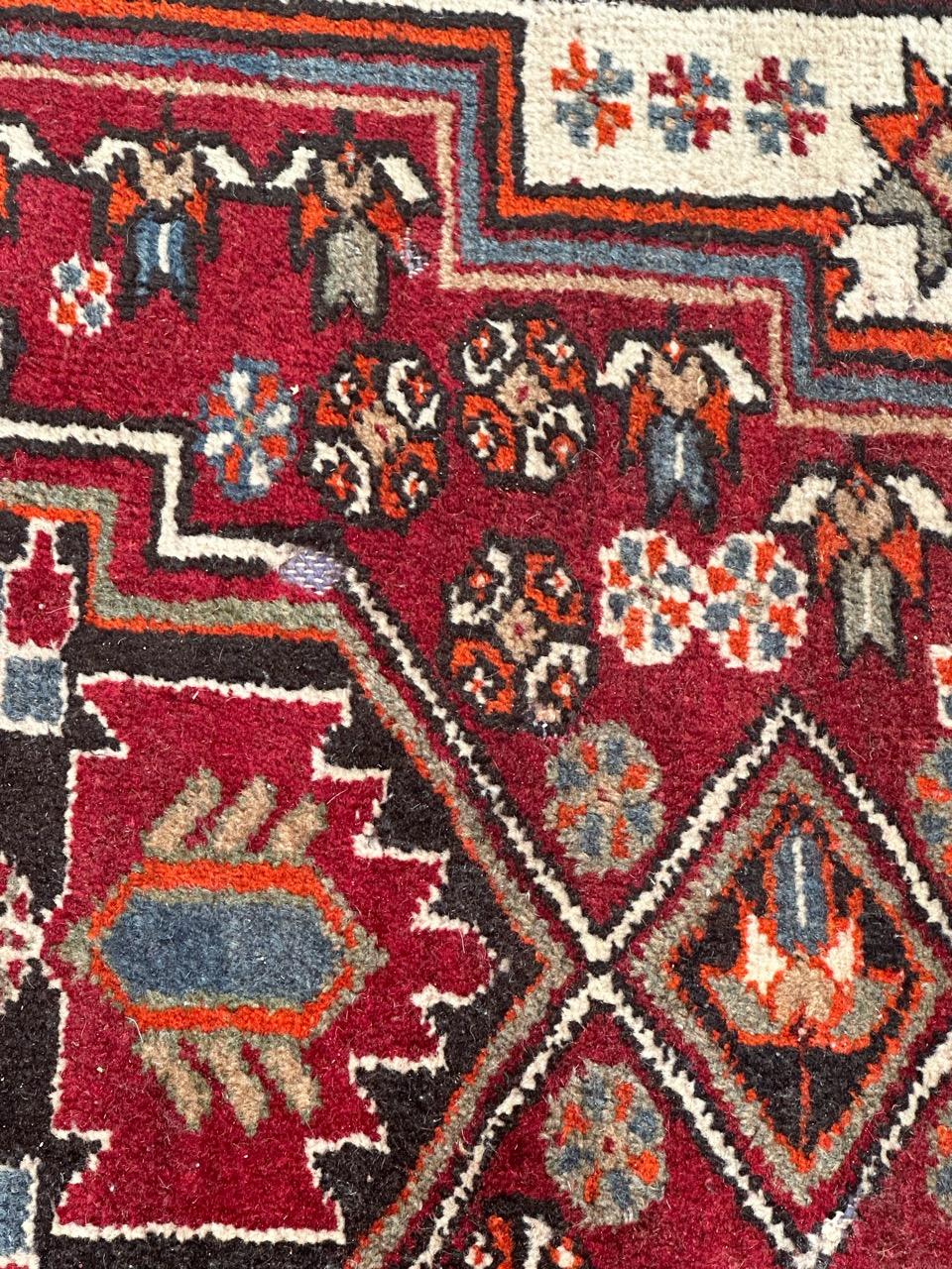 Bobyrugs schöner Hamadan-Teppich aus der Mitte des Jahrhunderts (Rustikal) im Angebot