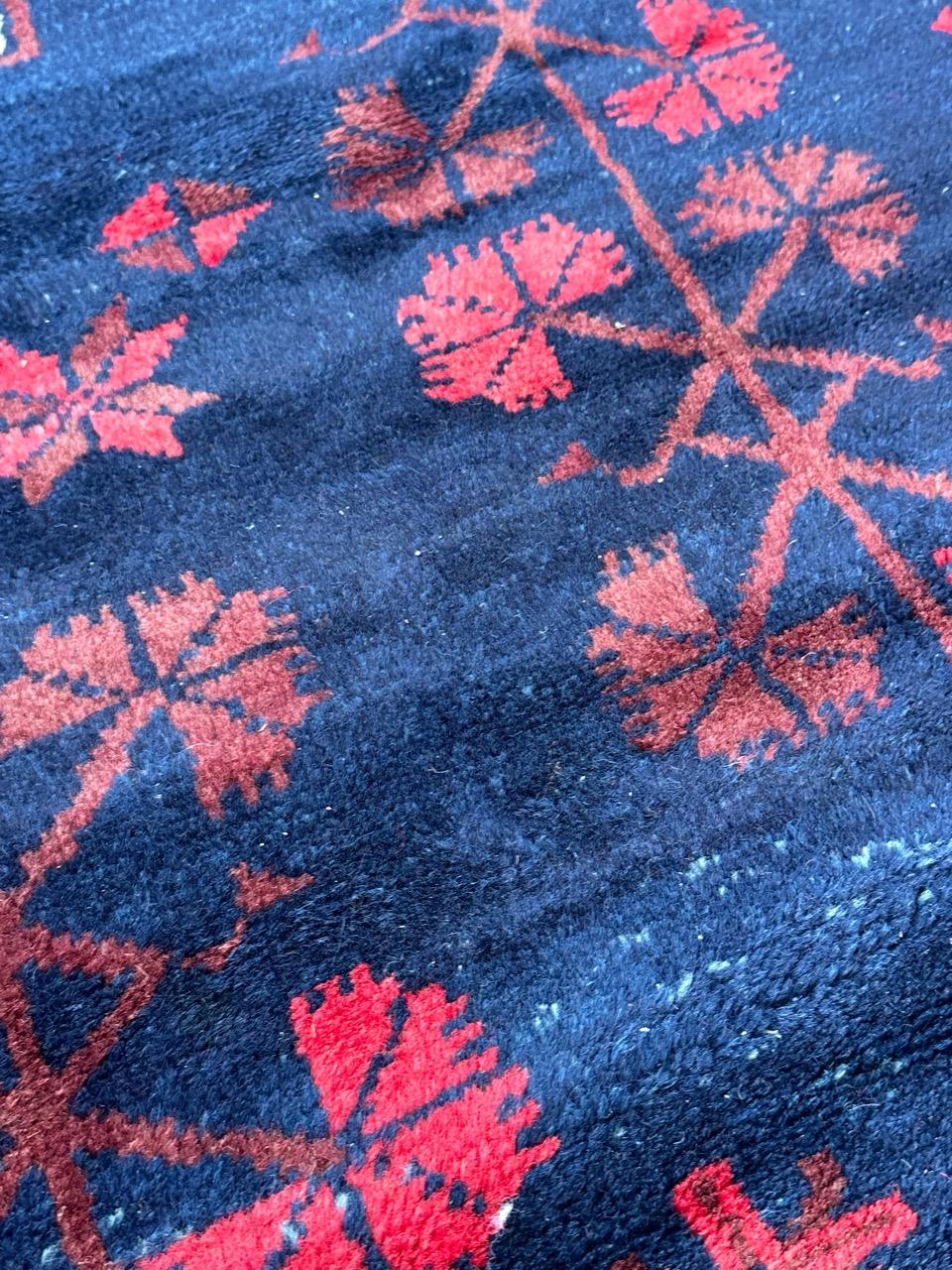 Bobyrugs schöner großer türkischer Vintage-Teppich im Angebot 5