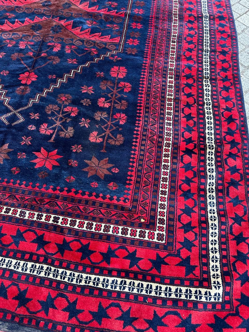 Hand-Knotted Bobyrug’s nice large vintage Turkish rug For Sale