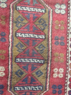 Bonita alfombra turca de Anatolia de mediados de siglo de Bobyrug