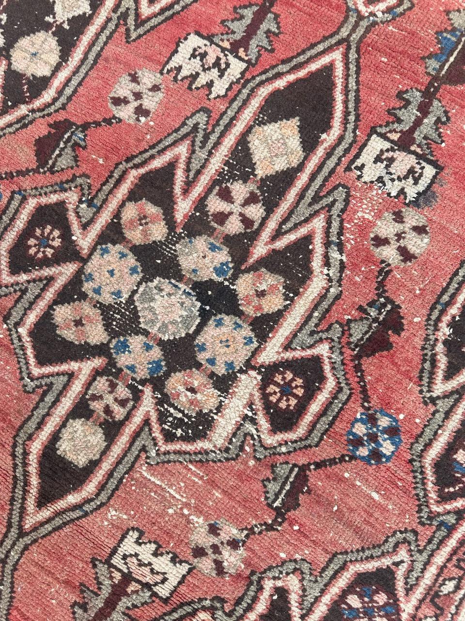 schöner mazlaghan-teppich aus der mitte des jahrhunderts  (Asiatisch) im Angebot