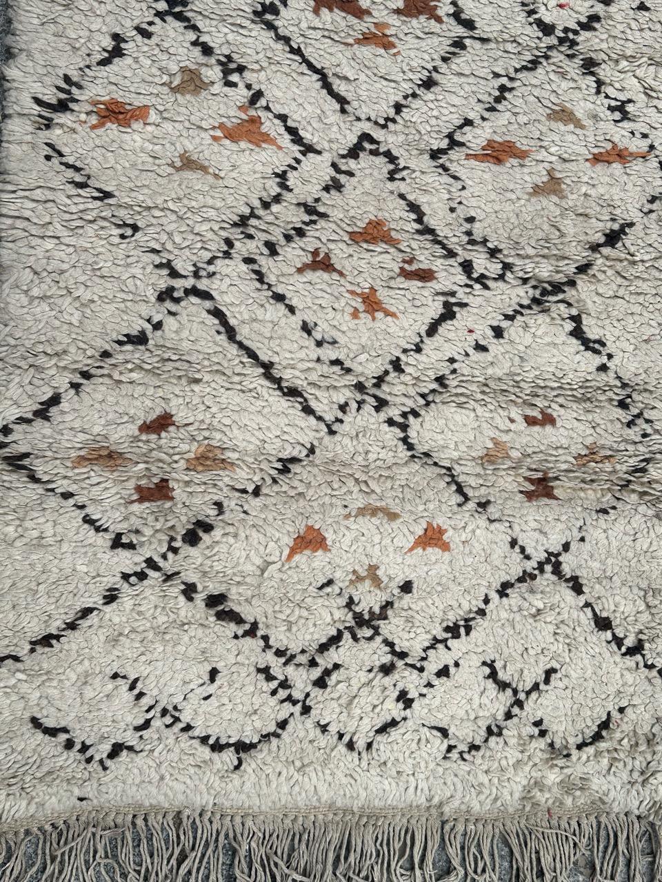 Tribal nice mid century small  tribal Beni Ouarain Moroccan rug  For Sale