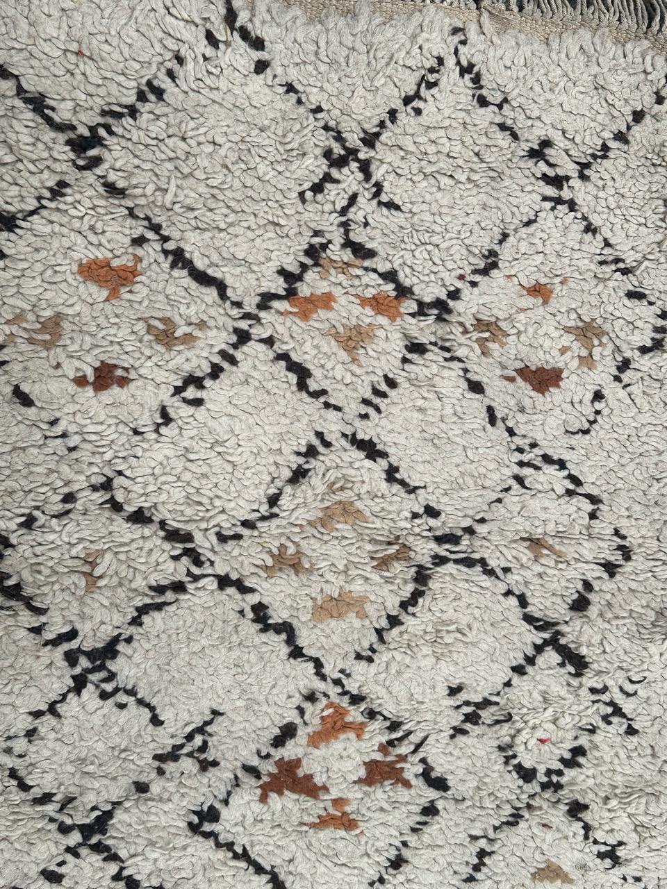 Hand-Knotted nice mid century small  tribal Beni Ouarain Moroccan rug  For Sale
