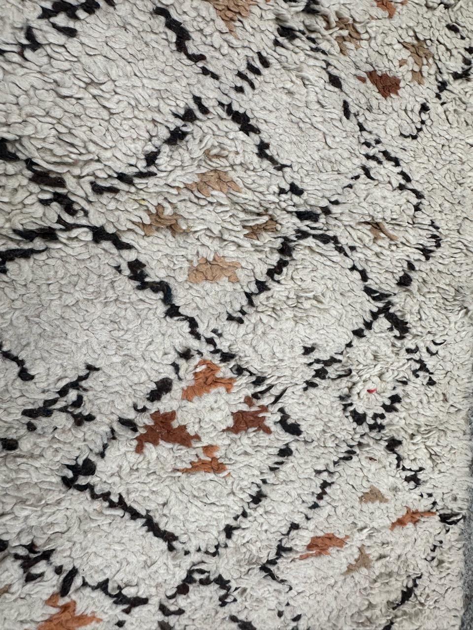 20th Century nice mid century small  tribal Beni Ouarain Moroccan rug  For Sale