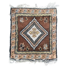 Vintage nice small mid century Moroccan rug 