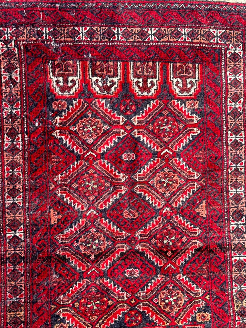 Laine Beau petit tapis baluch vintage  en vente