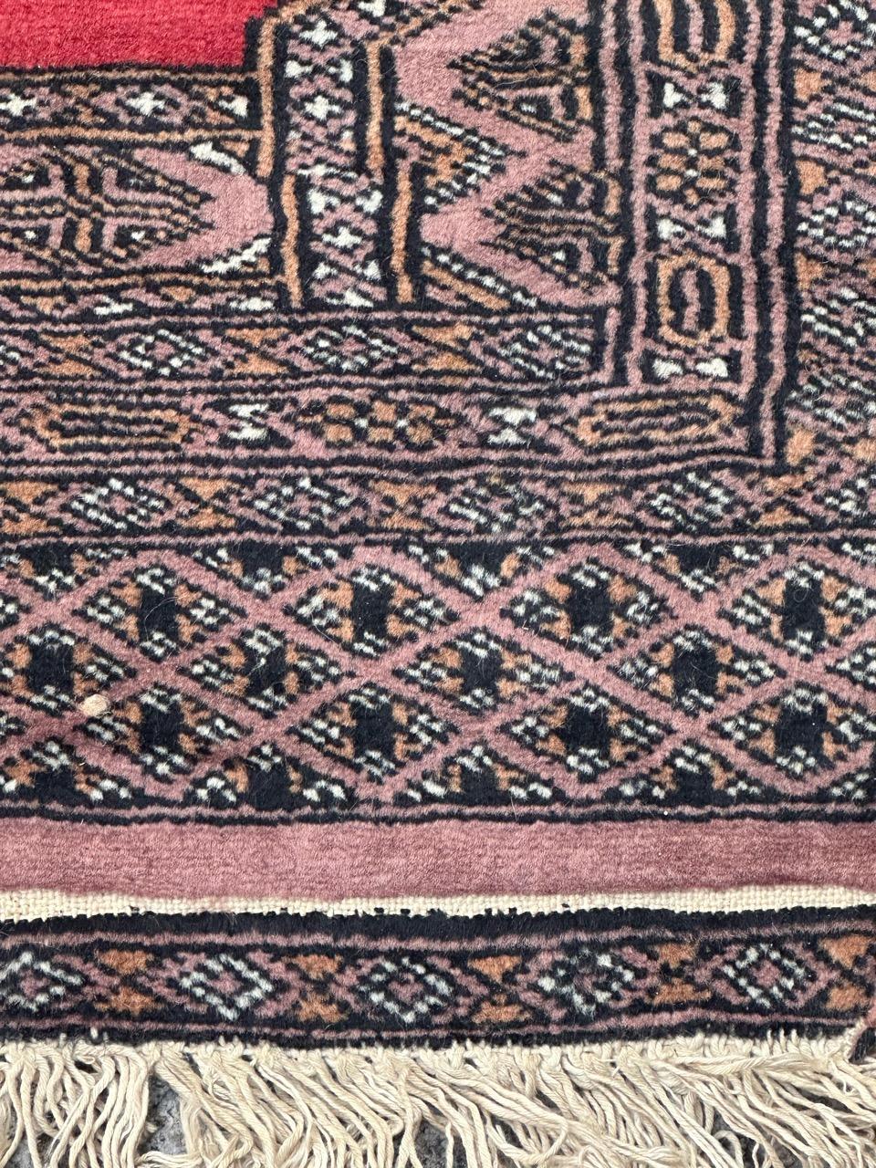 Bobyrug's nice small vintage Pakistani rug design Turkmen  en vente 4
