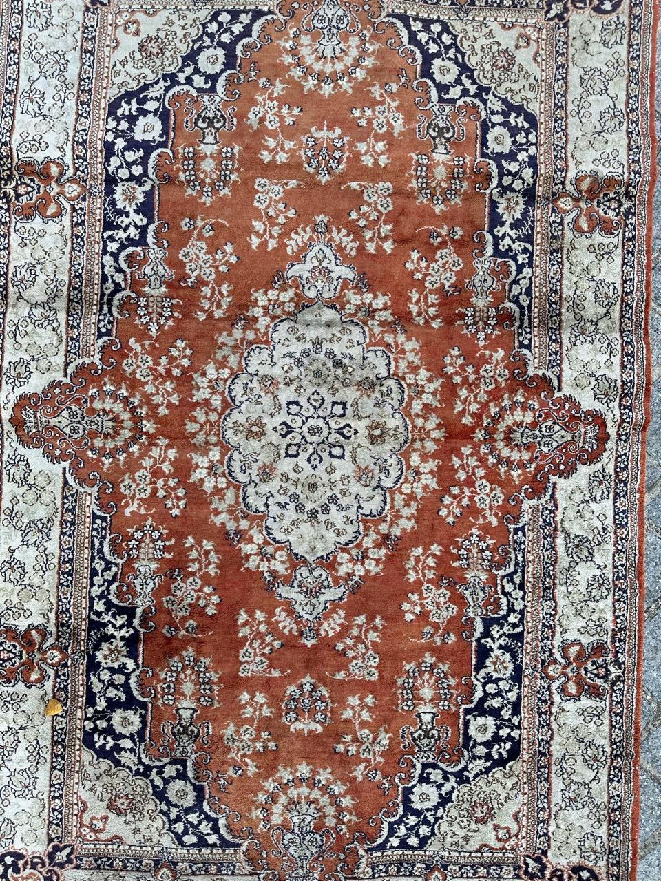 Kashan Il bel tappeto vintage di Bobyrug in seta Sino Qom di ottima qualità in vendita