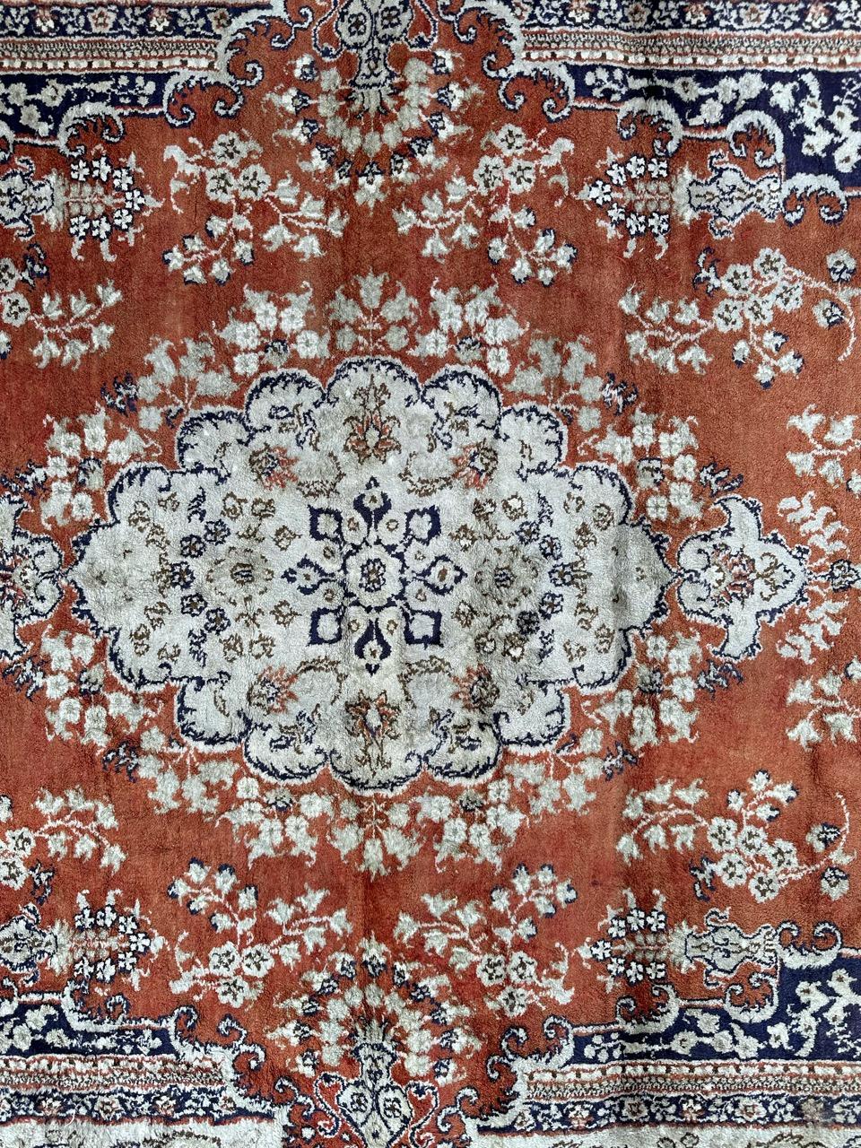 Bobyrug’s nice very fine vintage Sino Qom silk rug  In Good Condition For Sale In Saint Ouen, FR