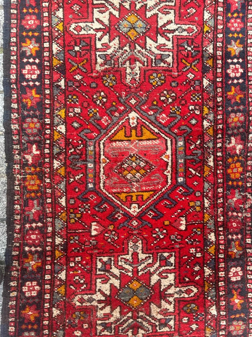 Bobyrug’s nice vintage distressed Heriz rug  For Sale 5