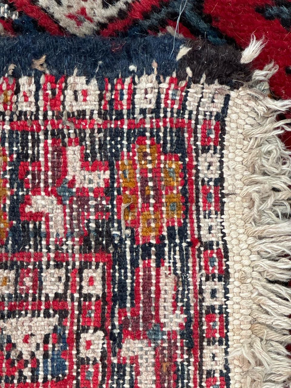 Bobyrug’s nice vintage distressed Heriz rug  For Sale 6