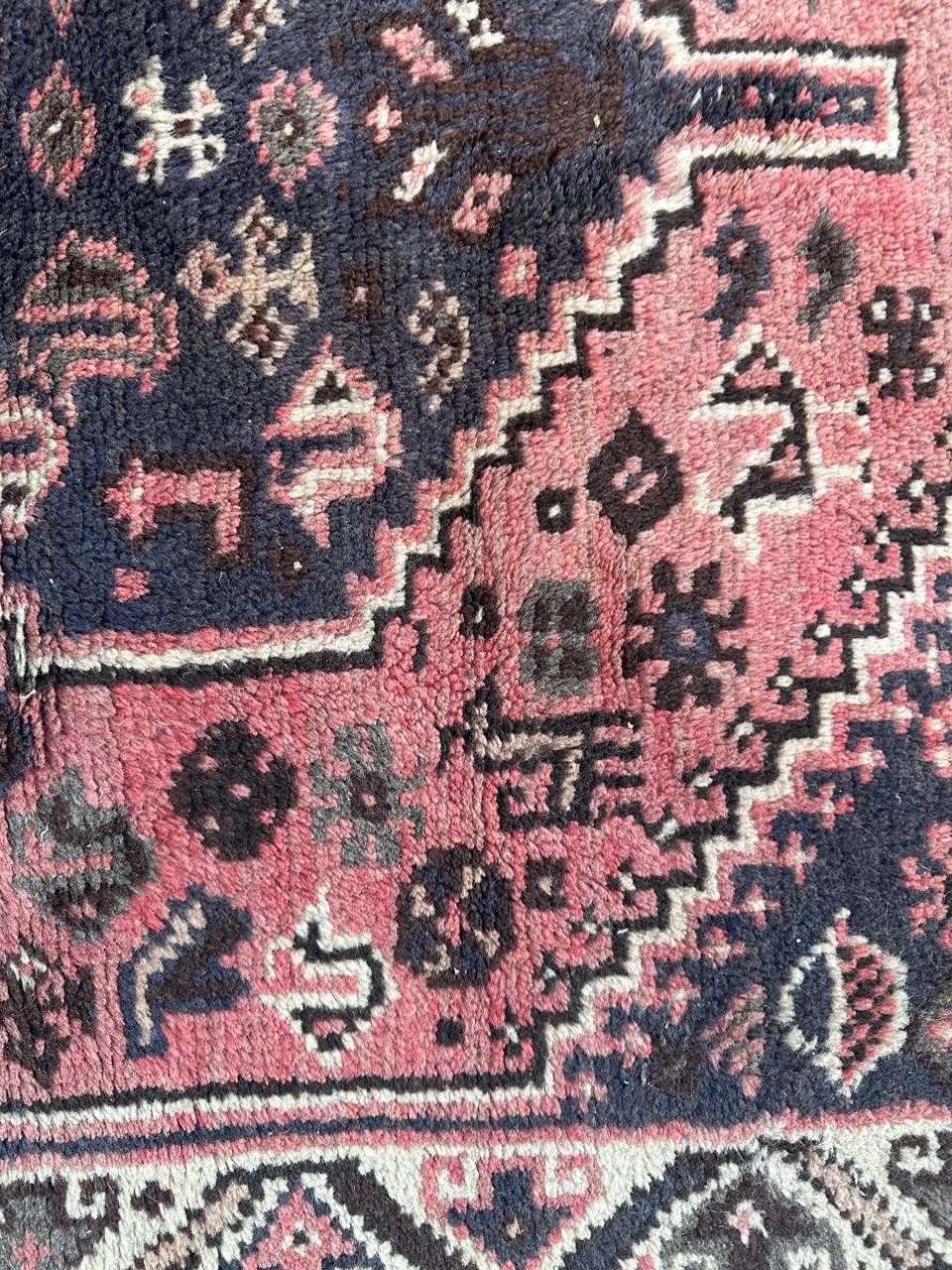 Bobyrug’s nice vintage Shiraz rug  For Sale 5