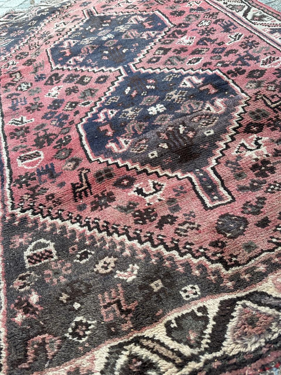 Bobyrug’s nice vintage Shiraz rug  For Sale 8