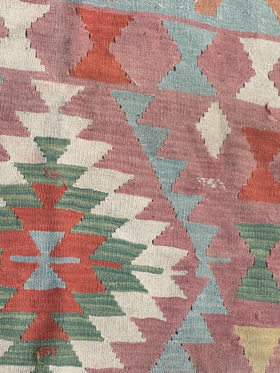 Joli kilim turc d'Anatolie vintage en vente 6