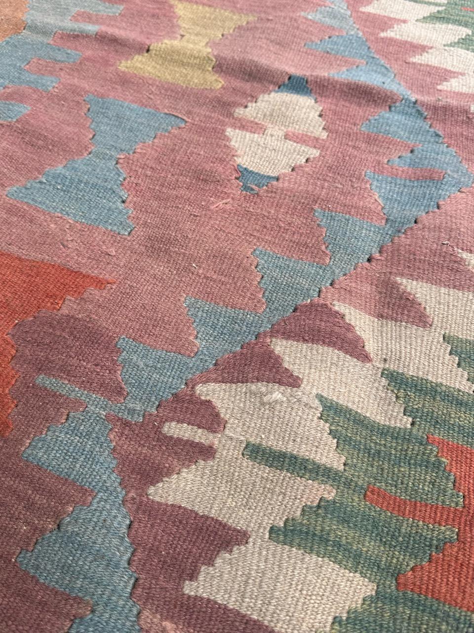 Joli kilim turc d'Anatolie vintage en vente 9