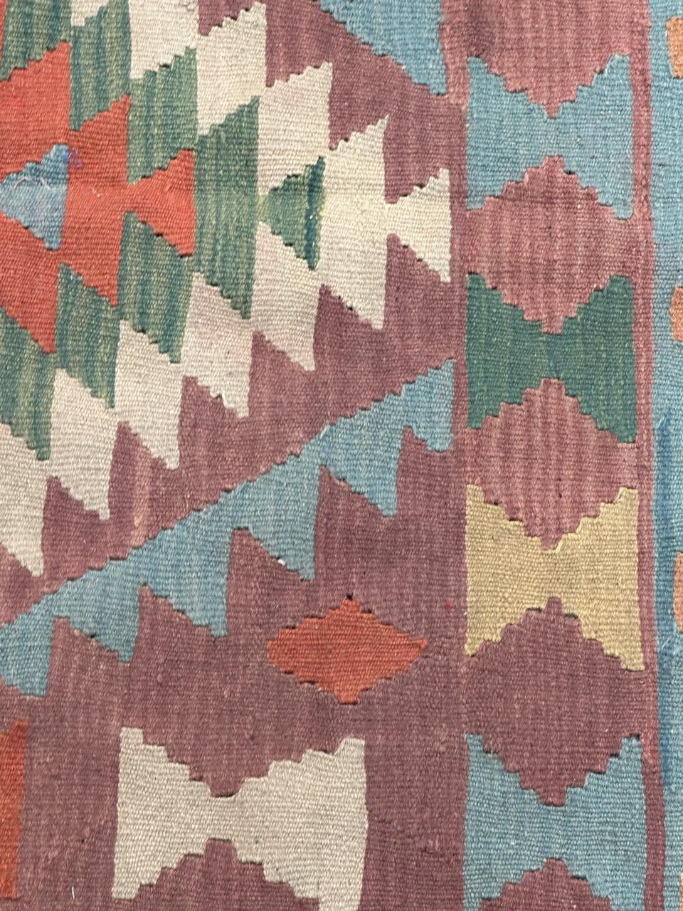 Joli kilim turc d'Anatolie vintage en vente 1