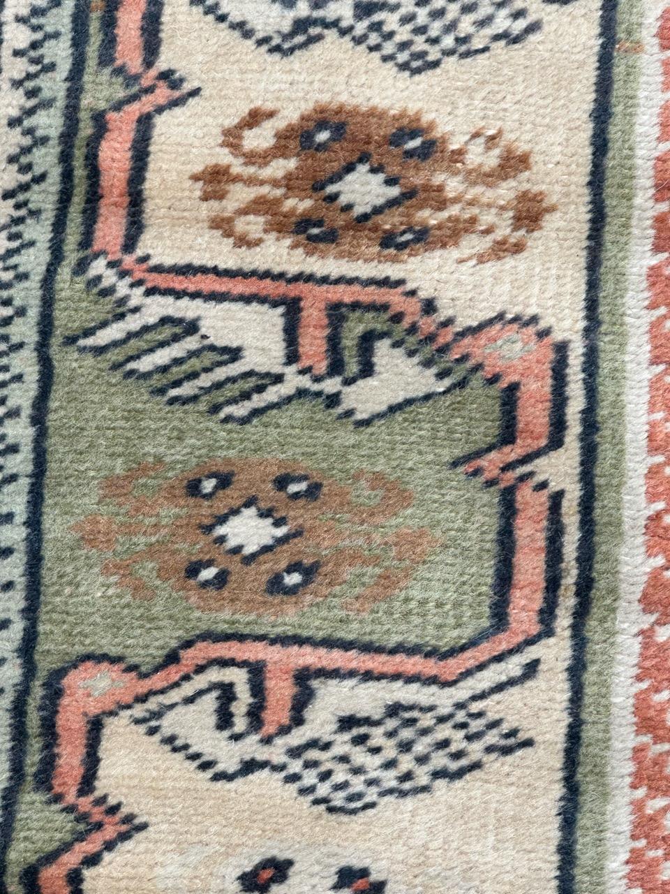 Bobyrug’s nice vintage Turkish Anatolian rug  For Sale 1